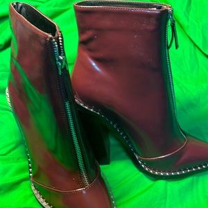 MIssguided Red front zipper ankle Boot size 5